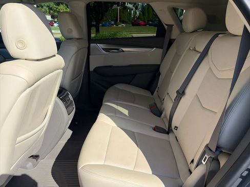 Used 2020 Cadillac XT5 Premium Luxury AWD/4WD image 8