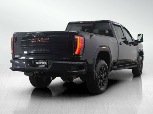 Used 2025 GMC Sierra 2500 AT4 w/ AT4 Premium Plus Package image 5
