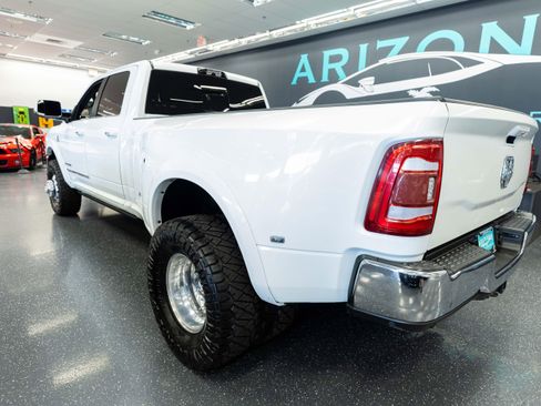 Used 2022 RAM 3500 Limited AWD/4WD image 9