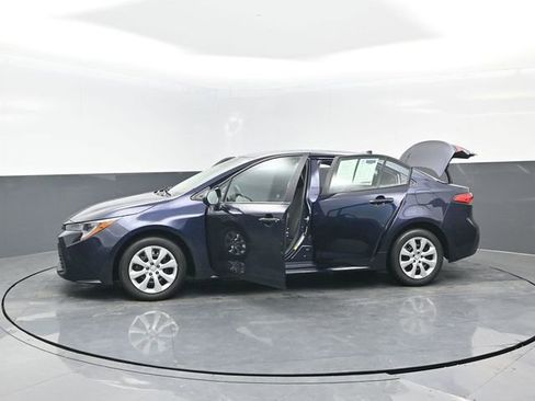 Used 2024 Toyota Corolla LE image 21