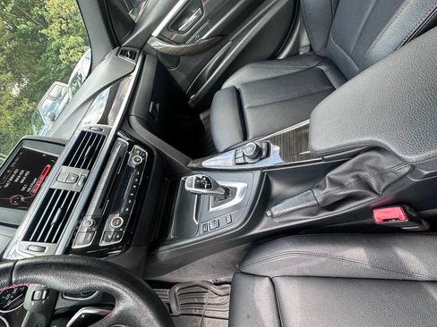 Used 2017 BMW 330i xDrive Sedan AWD/4WD image 15