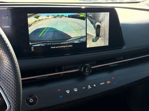 Used 2024 Nissan Ariya FWD image 20