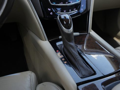 Used 2016 Cadillac XTS Luxury w/ Driver Awareness Package FWD image 16