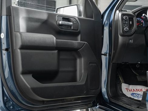 Used 2019 Chevrolet Silverado 1500 Custom w/ Custom Value Package image 30