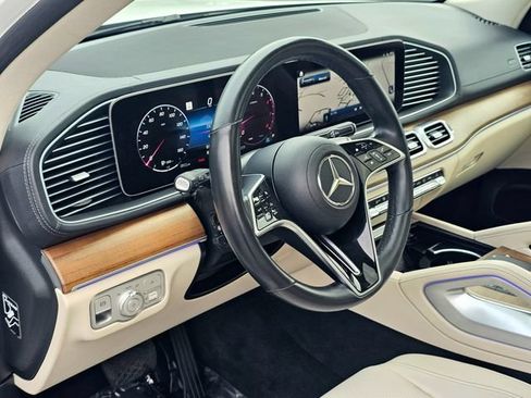 Certified 2024 Mercedes-Benz GLS 450 4MATIC image 16