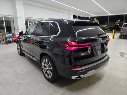 Used 2025 BMW X5 xDrive40i AWD/4WD image 4
