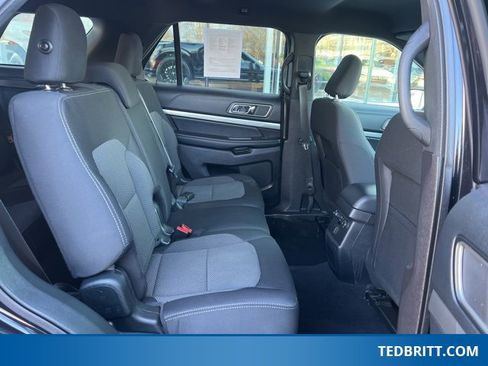 Used 2019 Ford Explorer XLT image 19