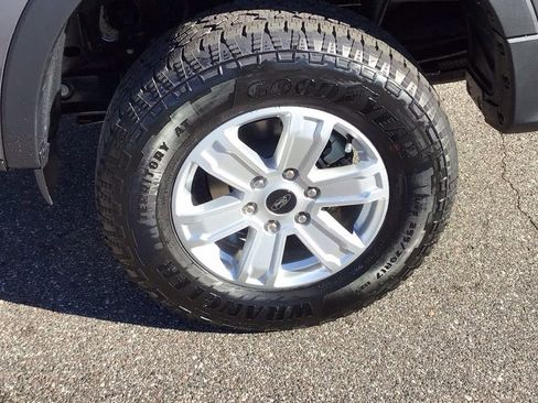 New 2025 Ford Ranger XL RWD image 9