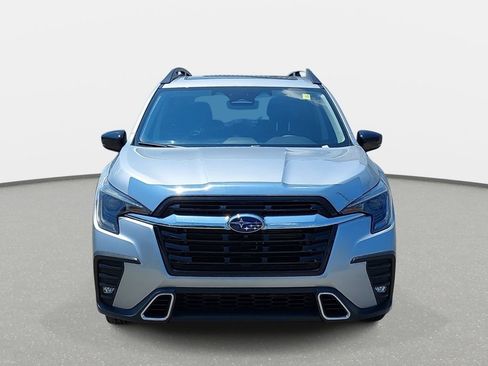 Used 2025 Subaru Ascent Touring AWD/4WD image 2