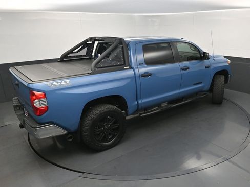 Used 2019 Toyota Tundra SR5 w/ SR5 Upgrade Package image 32