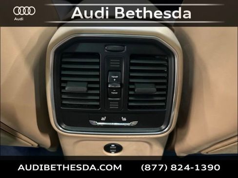Used 2020 Porsche Macan AWD/4WD image 21