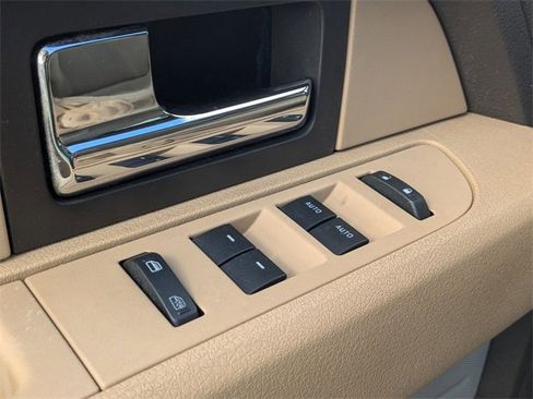 Used 2014 Ford F150 XLT w/ XLT Convenience Package image 10