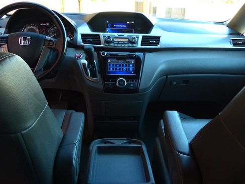 Used 2016 Honda Odyssey EX-L image 44