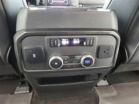 Used 2018 Ford Expedition Limited image 36
