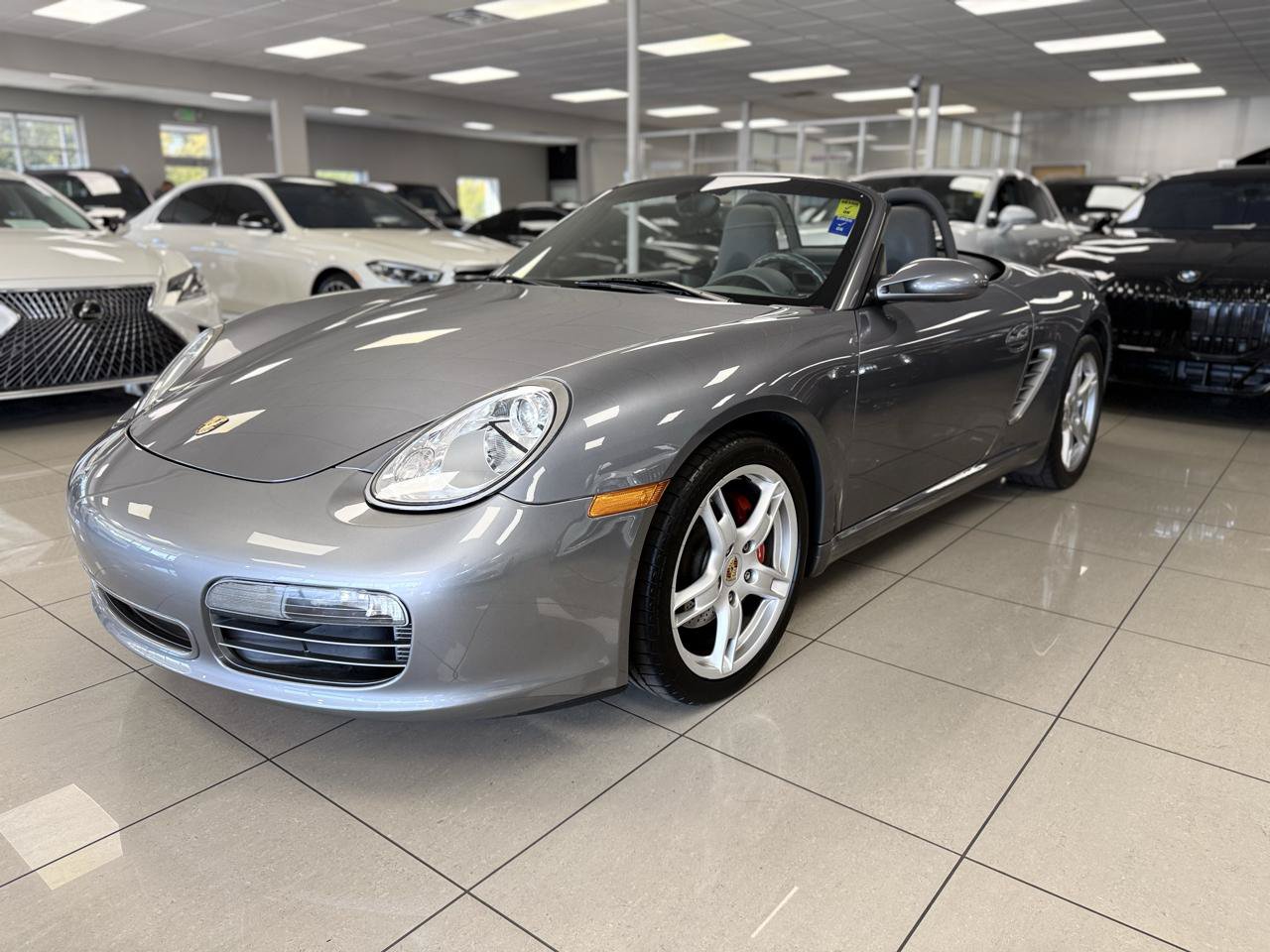Used 2005 Porsche Boxster S RWD image 8