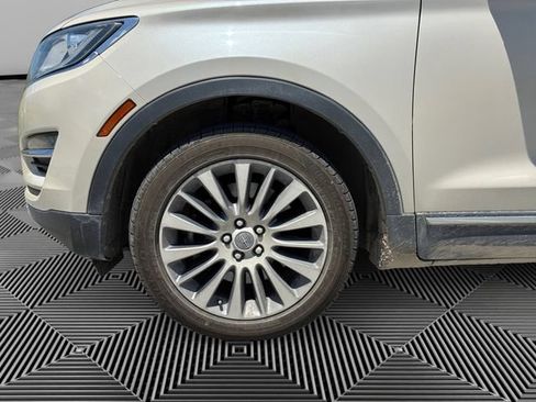 Used 2018 Lincoln MKC Reserve w/ Lincoln MKC Climate Package AWD/4WD image 9