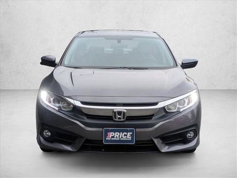 Used 2017 Honda Civic EX-T image 2