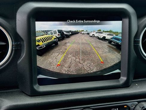 Certified 2023 Jeep Wrangler Unlimited Rubicon 4xe w/ Cold Weather Group AWD/4WD image 15