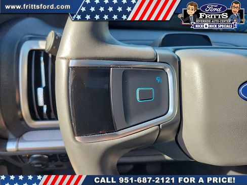 Certified 2025 Ford Expedition Active AWD/4WD image 6