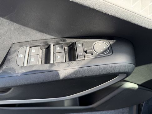 Used 2020 Kia Soul LX image 17