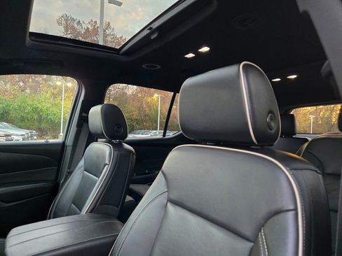 Certified 2022 Chevrolet Traverse Premier w/ Redline Edition image 26