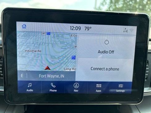 Used 2021 Ford Explorer XLT w/ Equipment Group 202A AWD/4WD image 22