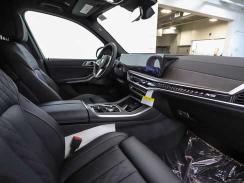 New 2026 BMW X5 xDrive40i AWD/4WD image 30