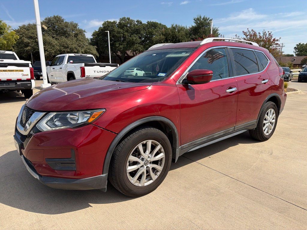 Used 2018 Nissan Rogue SV AWD/4WD image 1