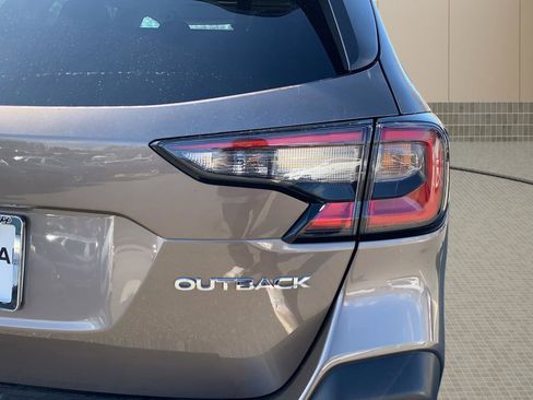Used 2024 Subaru Outback Limited image 13