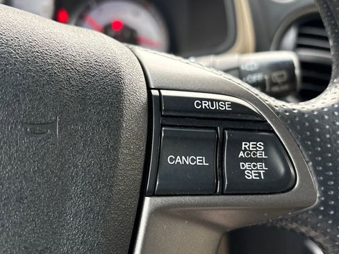 Used 2012 Honda Pilot EX image 16