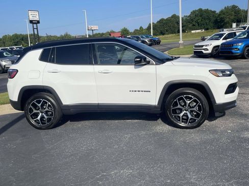 New 2026 Jeep Compass Limited AWD/4WD image 2