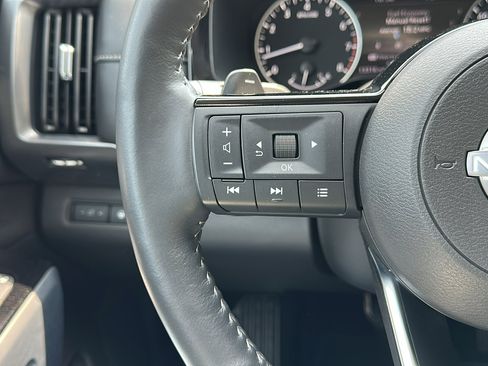 Certified 2024 Nissan Pathfinder SL w/ Cargo Package image 15