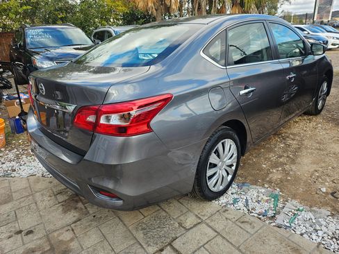 Used 2019 Nissan Sentra S image 3
