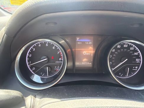 Certified 2020 Toyota Camry SE FWD image 13