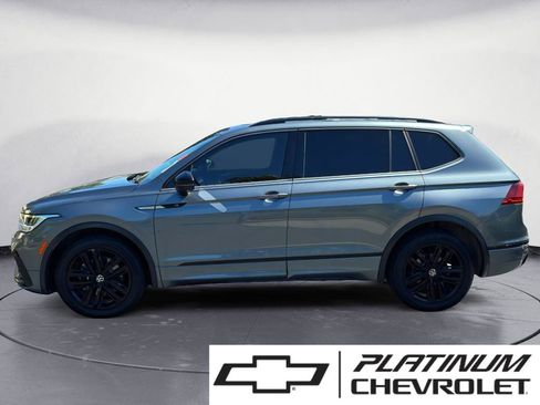 Used 2022 Volkswagen Tiguan SE R-Line FWD image 1