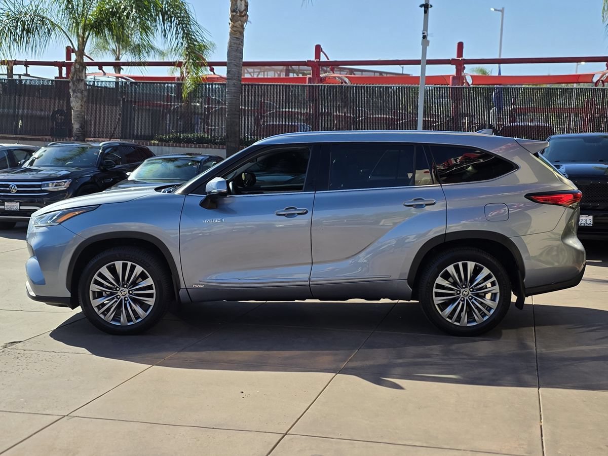 Used 2021 Toyota Highlander Platinum AWD/4WD image 9