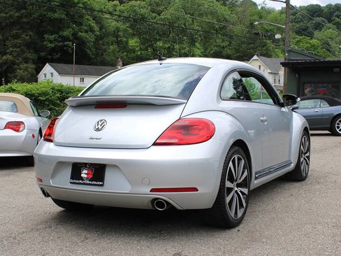 Used 2012 Volkswagen Beetle 2.0T FWD image 9