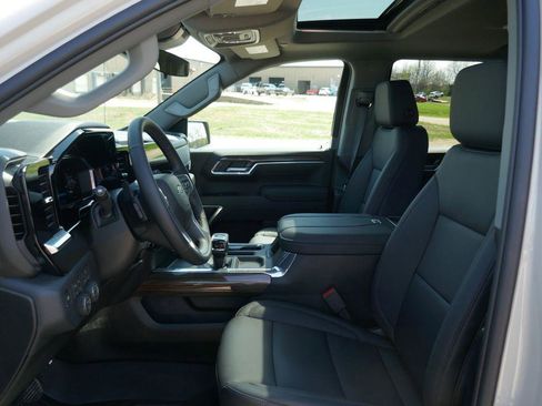 New 2026 Chevrolet Silverado 1500 RST AWD/4WD image 17