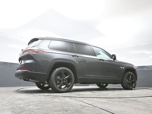 New 2025 Jeep Grand Cherokee L Limited image 38
