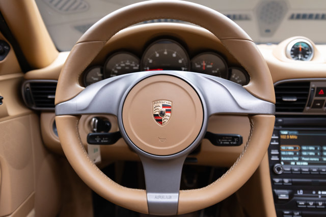 Used 2010 Porsche 911 Carrera RWD image 7