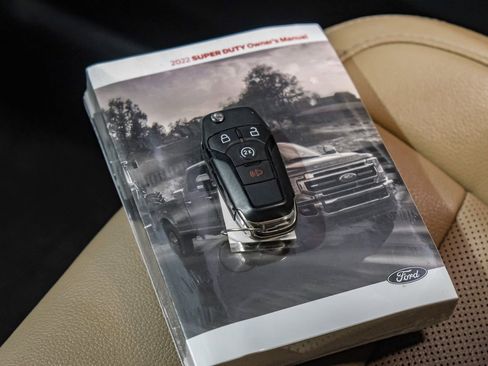 Used 2022 Ford F250 Lariat w/ Chrome Package image 67