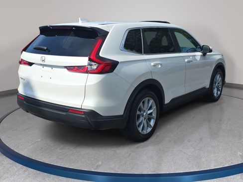Used 2025 Honda CR-V EX image 5