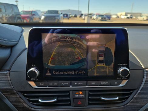 Used 2019 Nissan Altima 2.5 Platinum image 13