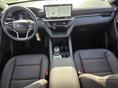 New 2026 Ford Explorer Platinum image 14