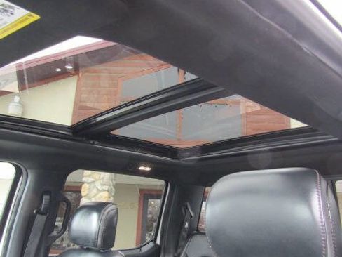 Used 2019 Ford F150 Platinum w/ Equipment Group 701A Luxury image 20