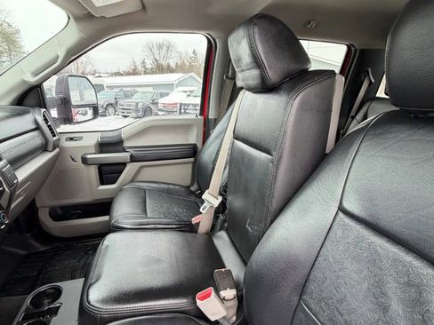 Used 2017 Ford F250 XLT w/ XLT Value Package image 28