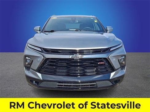 Used 2025 Chevrolet Blazer RS image 2