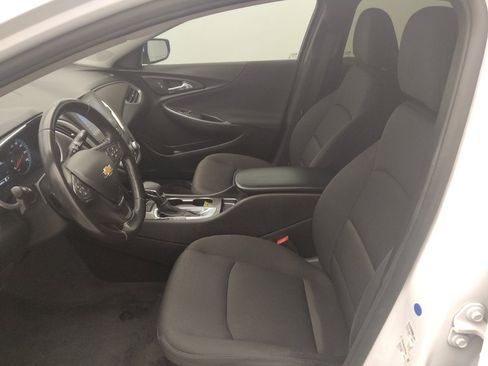Used 2021 Chevrolet Malibu RS FWD image 17