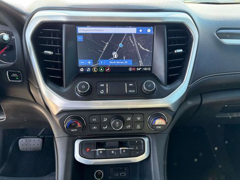Used 2021 GMC Acadia SLT AWD/4WD image 13