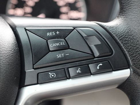 Used 2021 Nissan Altima 2.5 SV FWD image 17